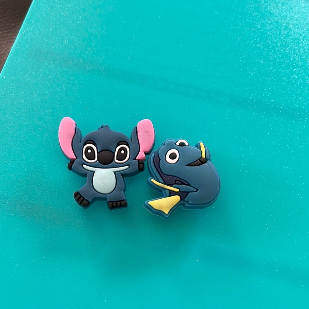 Croc charm Dory, and stitch DISNEY